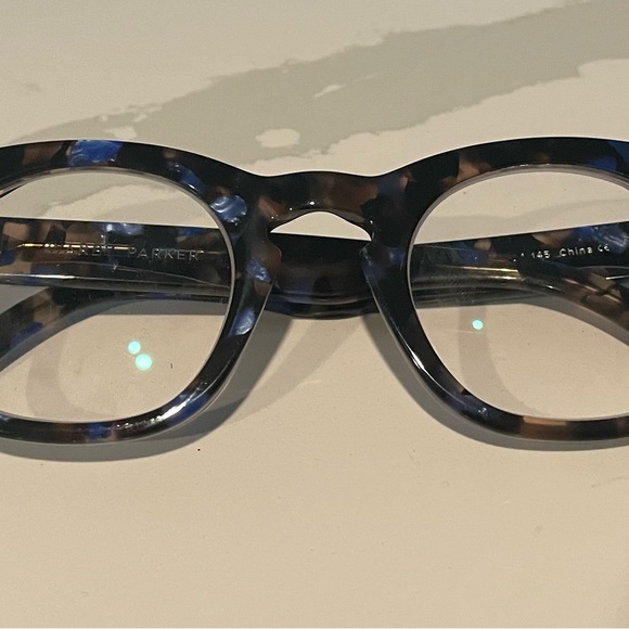 Warby Parker traditional shape frames. - Picture 1 of 4